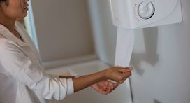 Air hand dryers versus paper towels, what is the most hygienic option?