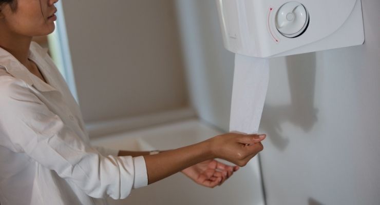 Air hand dryers versus paper towels, what is the most hygienic option?